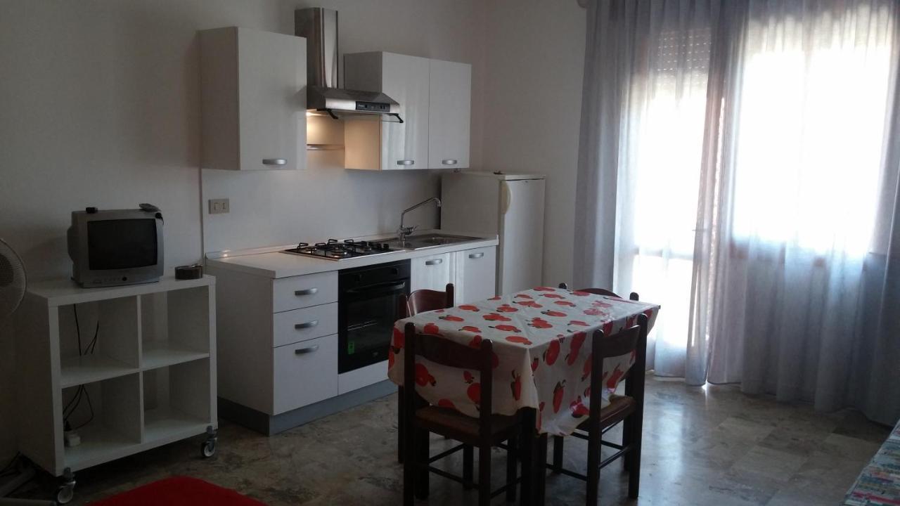 Residence Condominio Roma 伊拉克里亚马勒 外观 照片