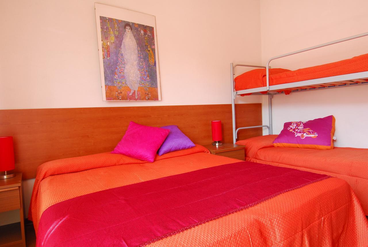 Residence Condominio Roma 伊拉克里亚马勒 外观 照片