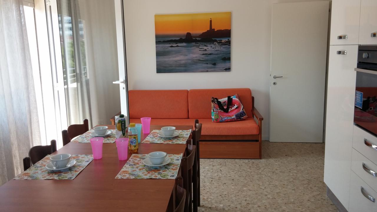 Residence Condominio Roma 伊拉克里亚马勒 外观 照片